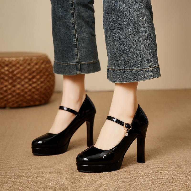 Women's classic round-toe plat - đánh giá và giá Drone Camera Stabilized