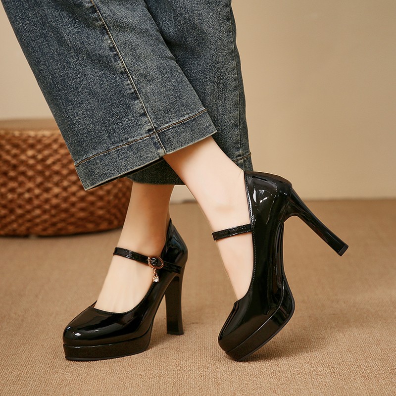Women's classic round-toe plat - đánh giá và giá Drone Camera Stabilized